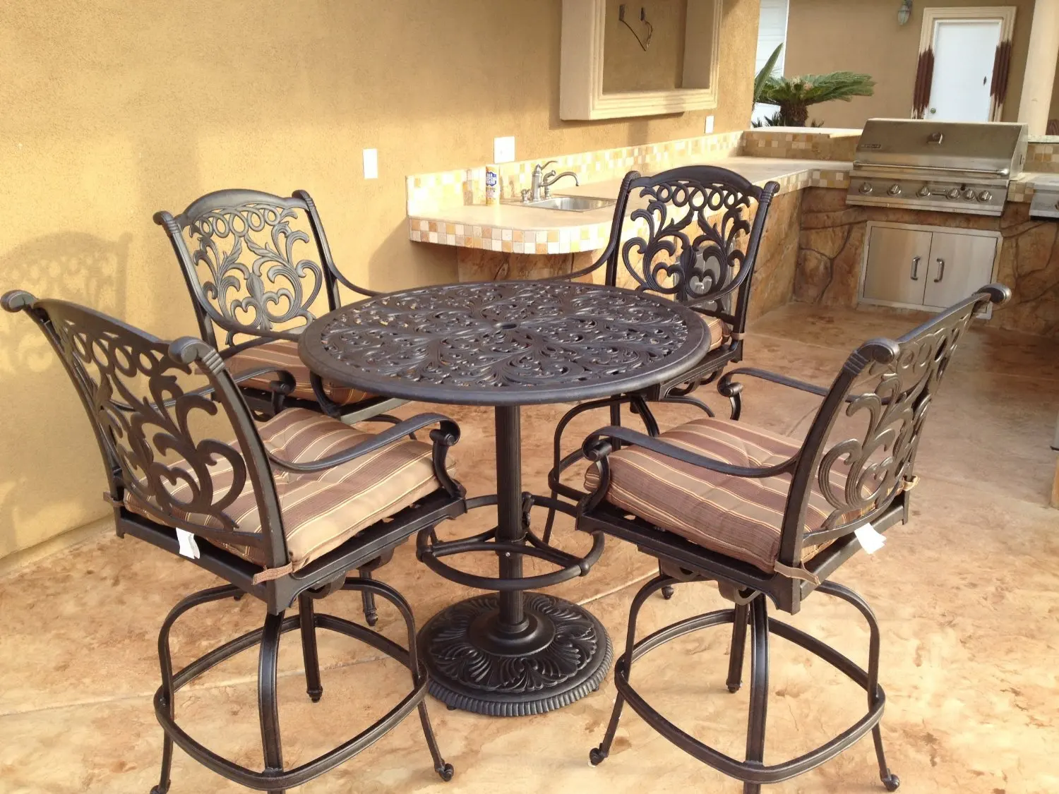 5pc Cast Aluminum Patio Bar Set 42" Round Table Powder Coated Antique Bronze Outdoor Furniture Customized
5pc Cast Aluminum Patio Bar Set 42" Round Table Powder Coated Antique Bronze Outdoor Furniture Customized