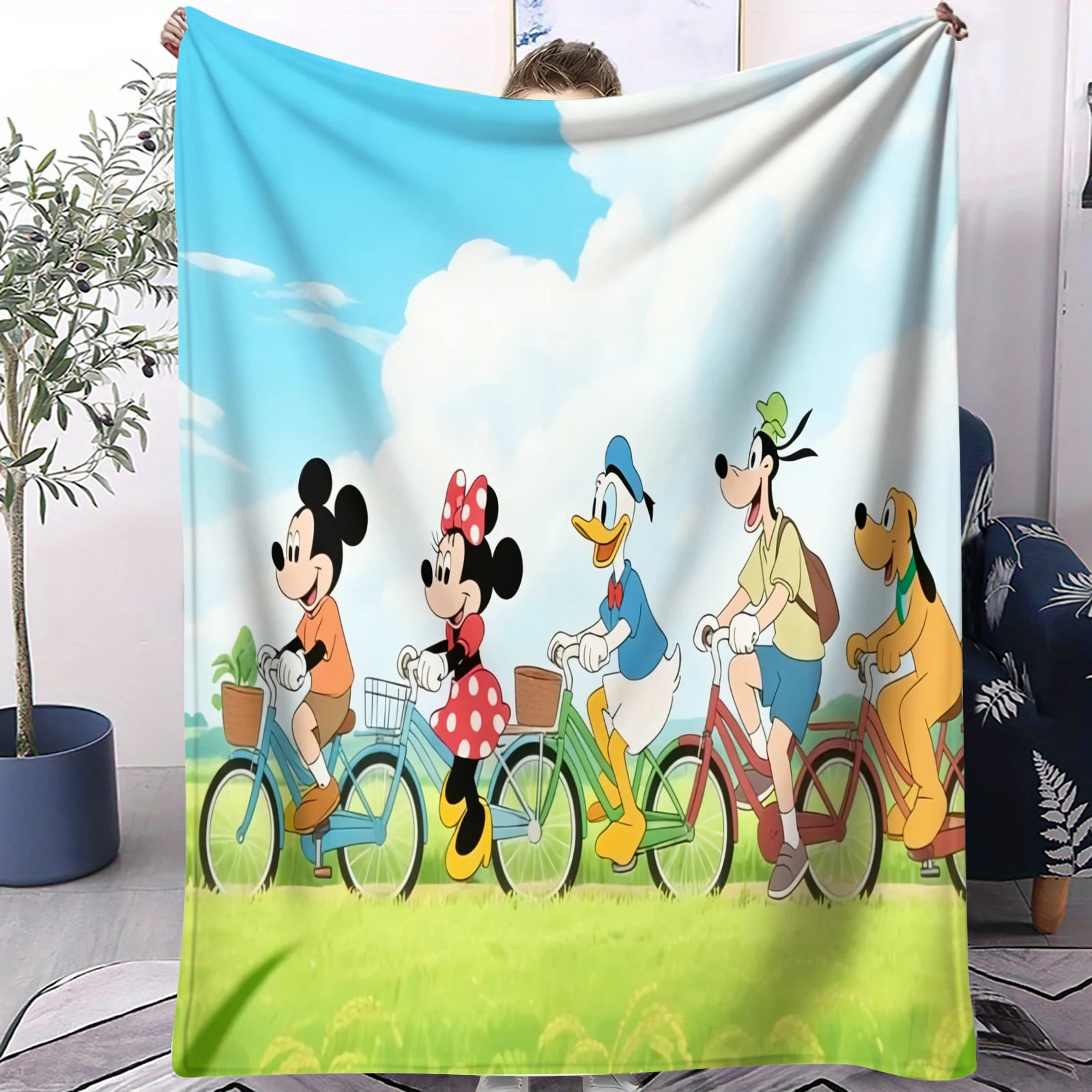 Disney Themed Mickey Minnie Donald Duck Goofy Pluto Print Blanket Picnic Warm Blanket Soft Comfortable Blanket Home Travel Gift
Disney Themed Mickey Minnie Donald Duck Goofy Pluto Print Blanket Picnic Warm Blanket Soft Comfortable Blanket Home Travel Gift