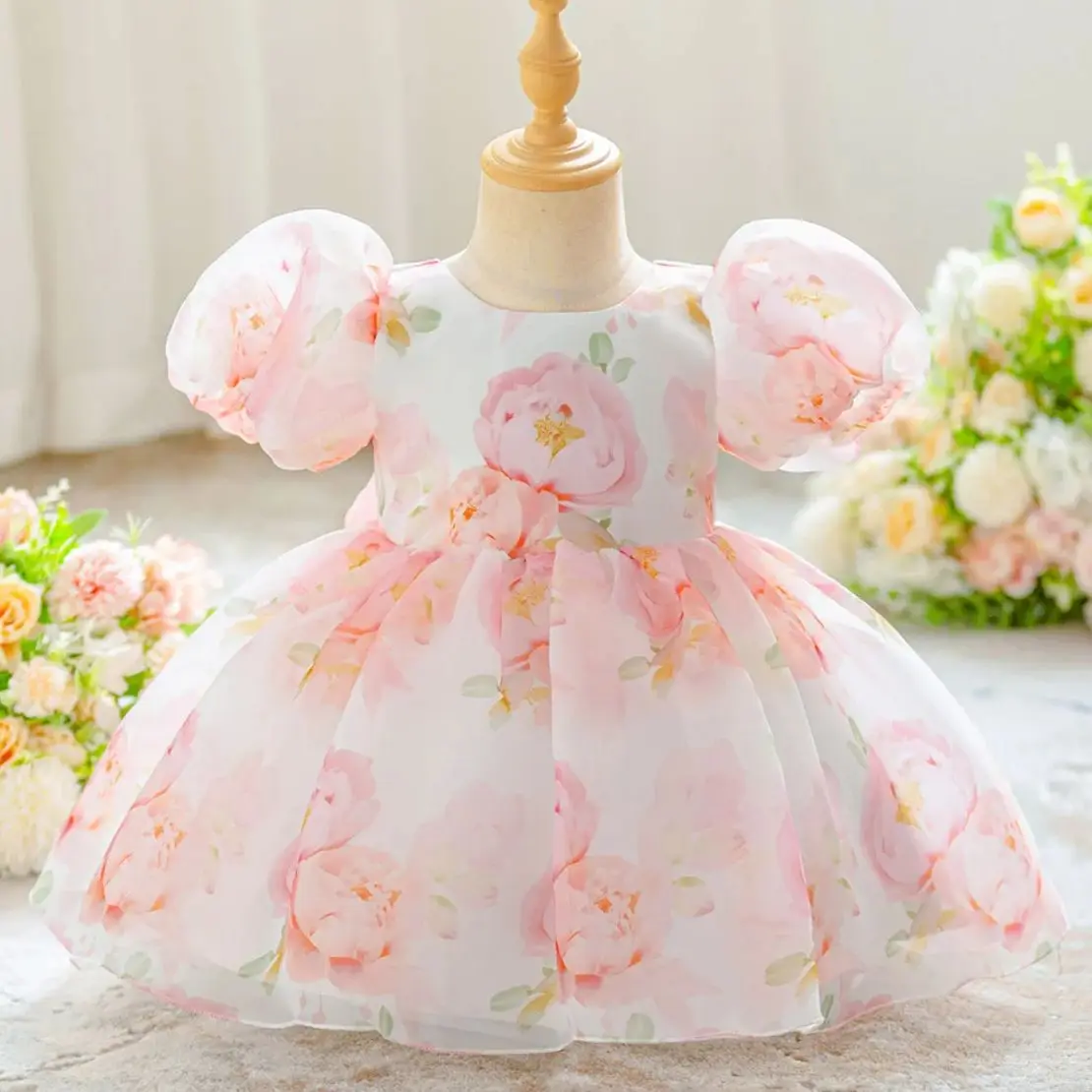 Sweet Baby Girls Puff Sleeve Floral Princess Dress For Toddler Kids Wedding Birthday Party Cute Infant Ceremony Baptism Gown
Sweet Baby Girls Puff Sleeve Floral Princess Dress For Toddler Kids Wedding Birthday Party Cute Infant Ceremony Baptism Gown