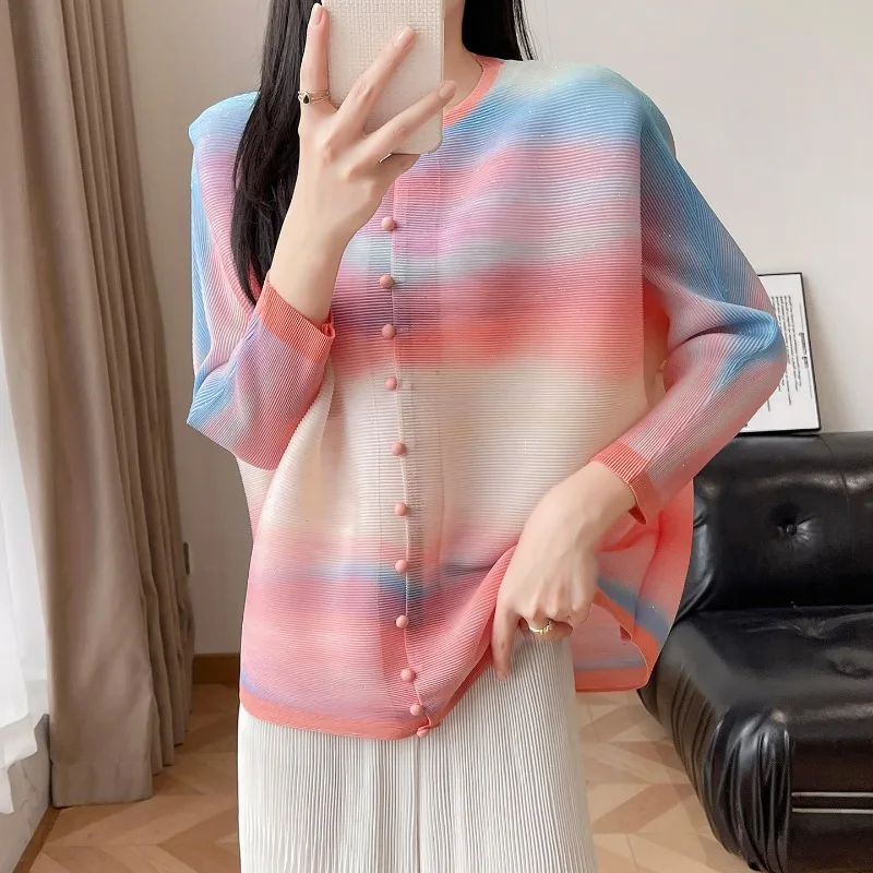Miyake Pleated Top 2026 New Gradient Color Striped Cardigan Long Sleeve Thin Sun Protection Shirt Loose Women's Stretch Jacket
Miyake Pleated Top 2026 New Gradient Color Striped Cardigan Long Sleeve Thin Sun Protection Shirt Loose Women's Stretch Jacket