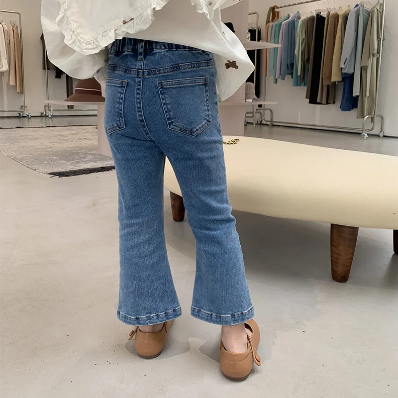 Джинсы для девочек, Тренч с высокой талией, узкие джинсовые брюки, весна-осень 2023, расклешенные брюки в корейском стиле, От 2 до 7 лет
Джинсы для девочек, Тренч с высокой талией, узкие джинсовые брюки, весна-осень 2023, расклешенные брюки в корейском стиле, От 2 до 7 лет