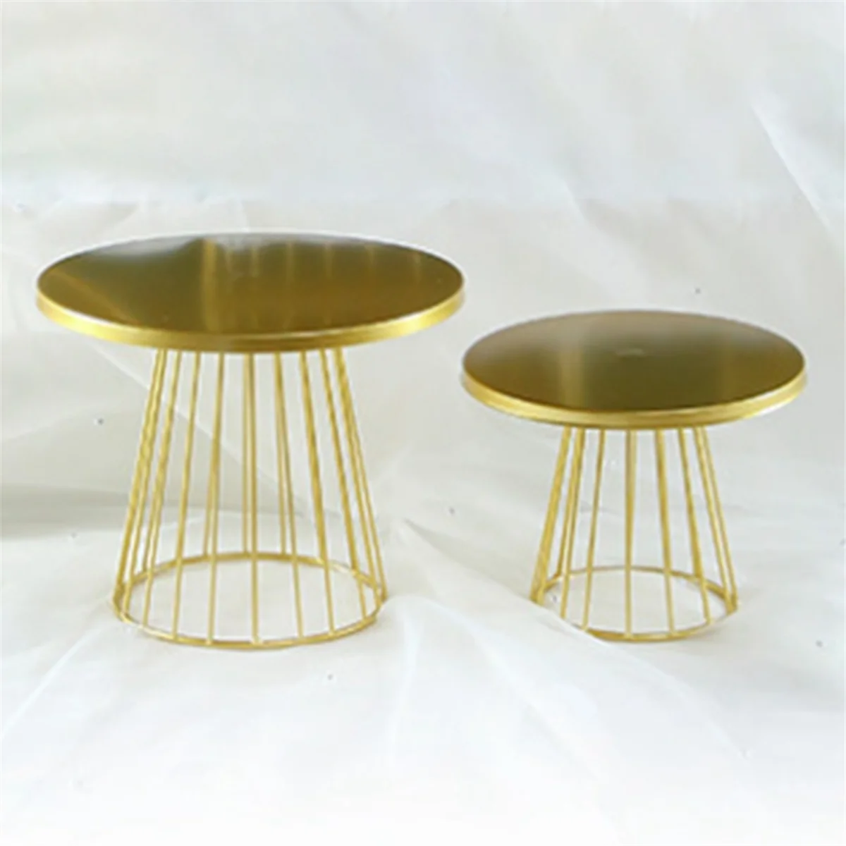 2Pcs Metal Cake Stands,8/10 Inch Pillar Style Cupcake Display Stand Dessert Tray Pie Plates for Bakeware, Wedding,
2Pcs Metal Cake Stands,8/10 Inch Pillar Style Cupcake Display Stand Dessert Tray Pie Plates for Bakeware, Wedding,