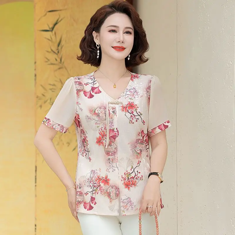 Elegant T-Shirt Top for Middle Aged Moms Summer Short Sleeves with National Style
Elegant T-Shirt Top for Middle Aged Moms Summer Short Sleeves with National Style