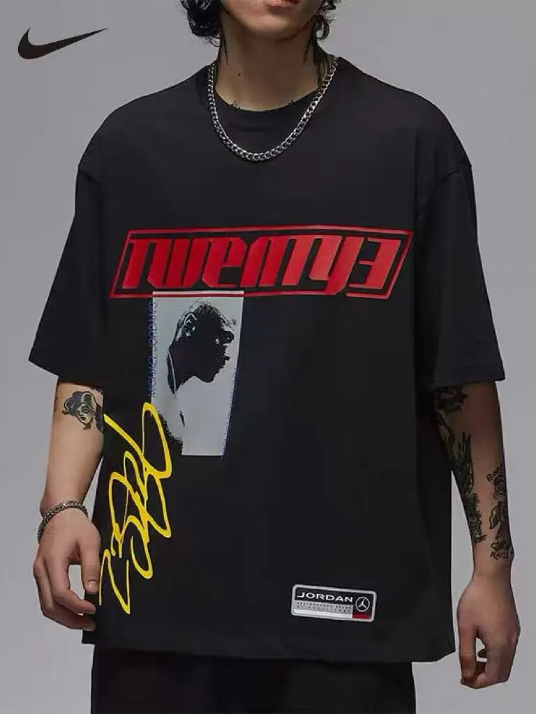 Nike Summer Men Short Sleeve Tee Crew Top Breathable Comfortable Loose Casual Sport T-Shirts for Men HJ2367-010
Nike Summer Men Short Sleeve Tee Crew Top Breathable Comfortable Loose Casual Sport T-Shirts for Men HJ2367-010