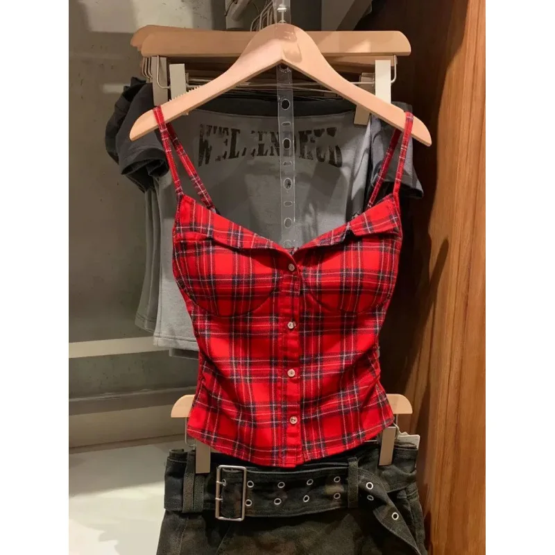 2026 Summer New Plaid Single-breasted Sling Vest Women's Short Outer Top
2026 Summer New Plaid Single-breasted Sling Vest Women's Short Outer Top