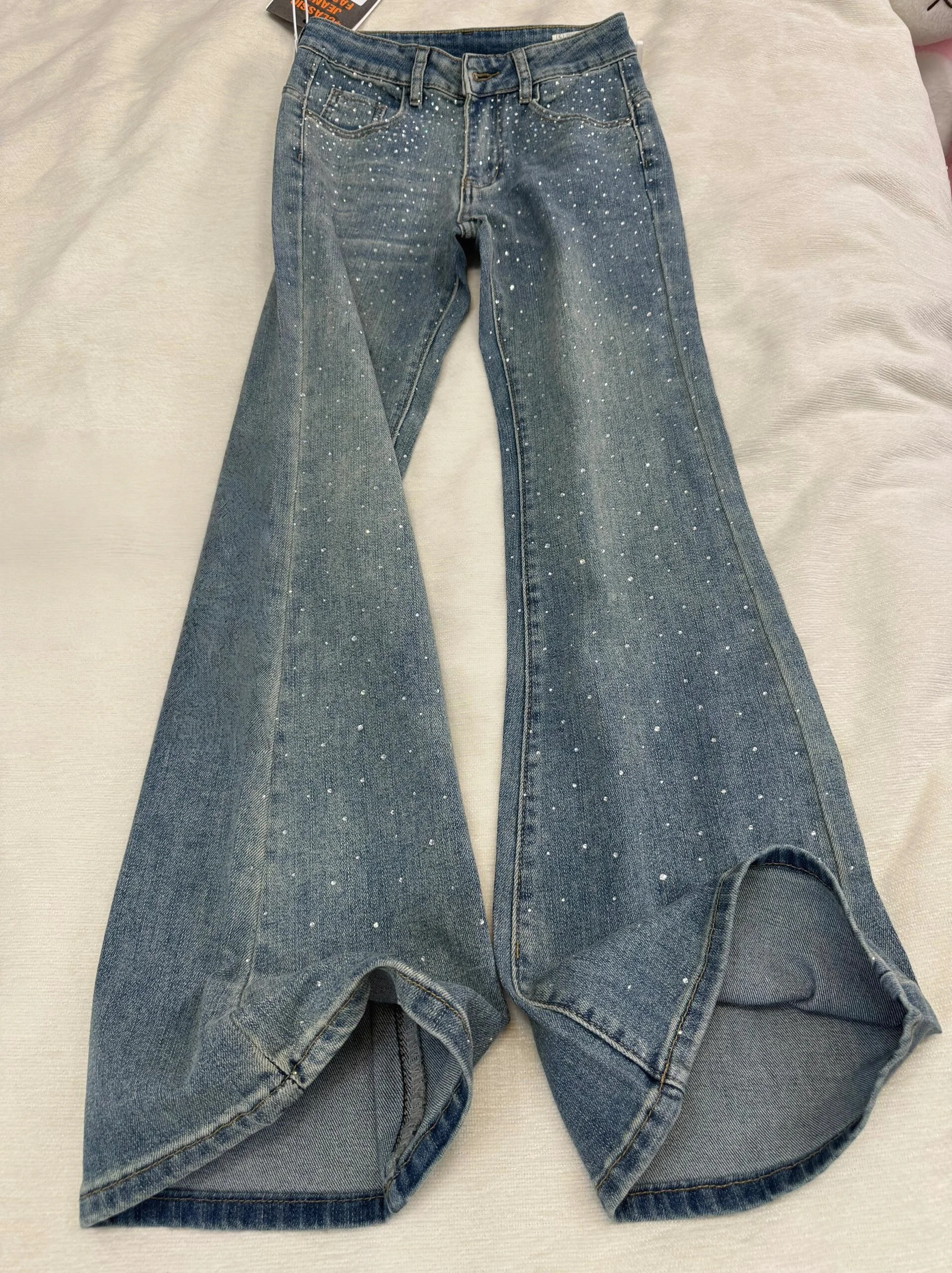 Light Blue High Waist Flared Jeans Women's Casual Slimming Versatile Hoof Pants Spring New Style Rhinestone Embellished
Light Blue High Waist Flared Jeans Women's Casual Slimming Versatile Hoof Pants Spring New Style Rhinestone Embellished