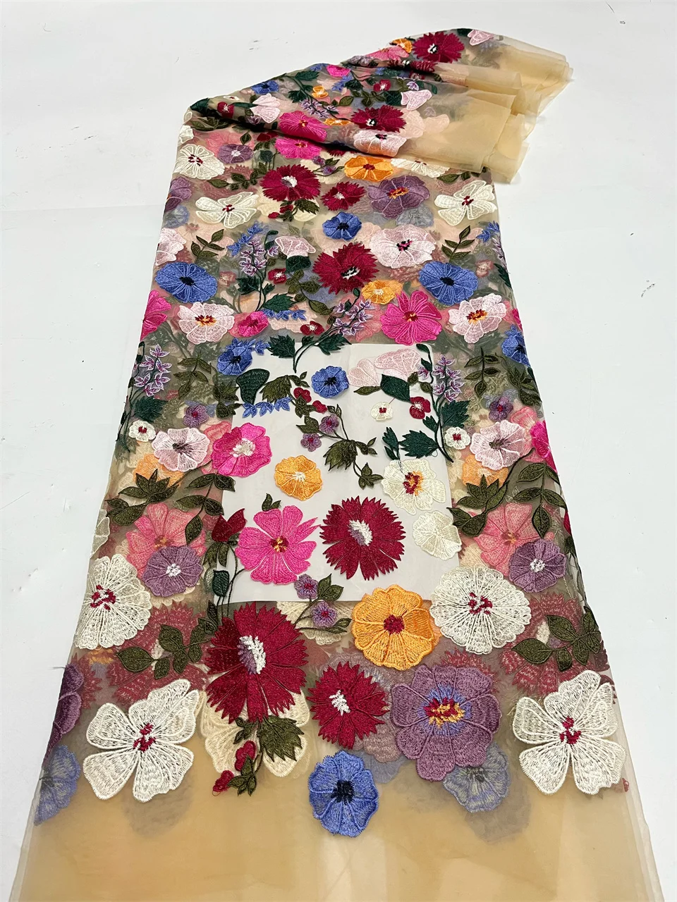 African Nigerian Tulle Lace 2025 High Quality Fabric Embroidery Silk Fabric French Dress Prom Party Gown for Sewing VHX6253
African Nigerian Tulle Lace 2025 High Quality Fabric Embroidery Silk Fabric French Dress Prom Party Gown for Sewing VHX6253