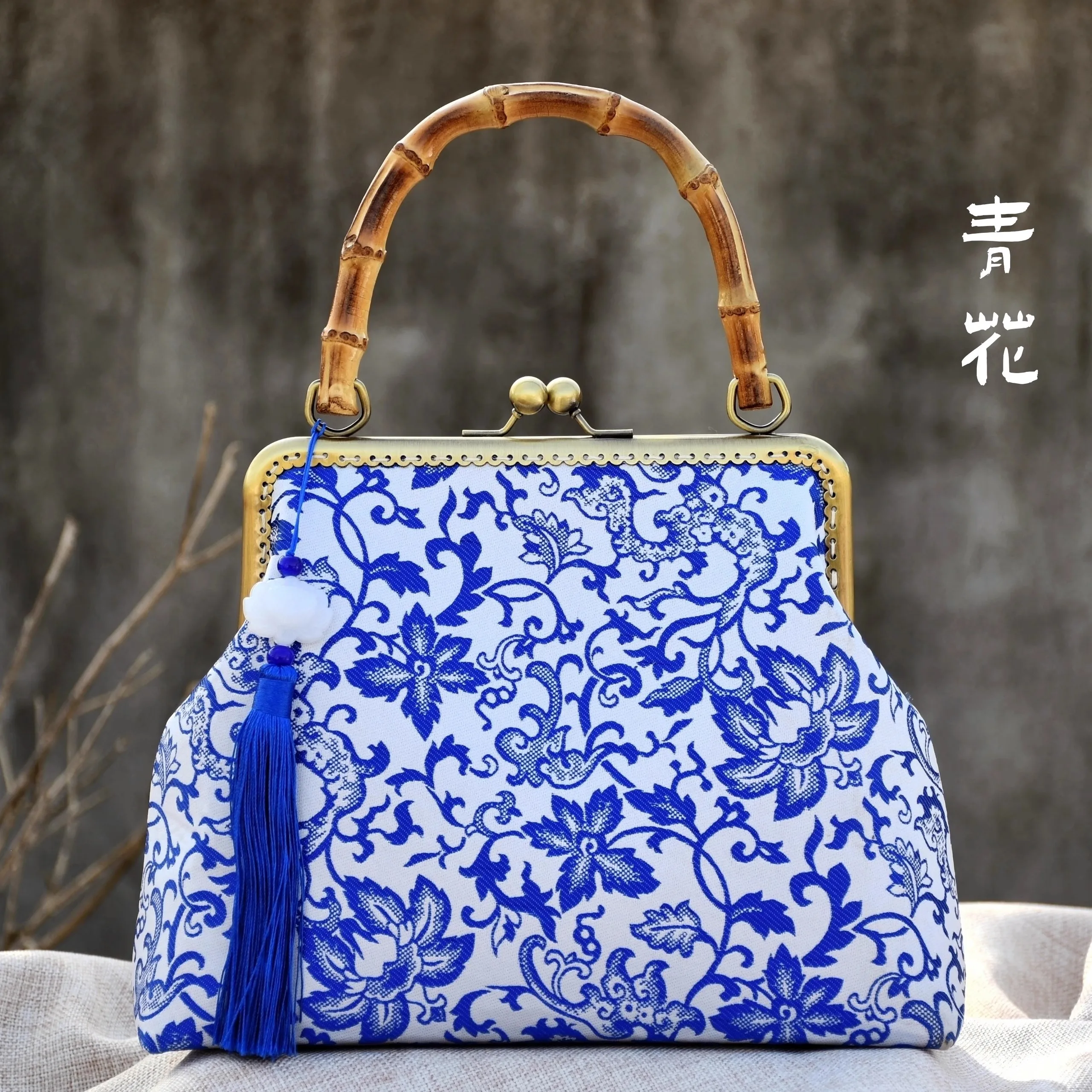 Classic Vintage Mother Gift Bag Bags Top Hand Bag Chain Strap Tassel Bags Tote Women's Handbags Purses
Classic Vintage Mother Gift Bag Bags Top Hand Bag Chain Strap Tassel Bags Tote Women's Handbags Purses