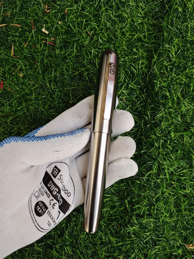 New Huge Large Titanium Metal Fountain Pen Wingsung NO.9 F/M/B Nib Leadership President Business Writing Smooth Office Gift
New Huge Large Titanium Metal Fountain Pen Wingsung NO.9 F/M/B Nib Leadership President Business Writing Smooth Office Gift