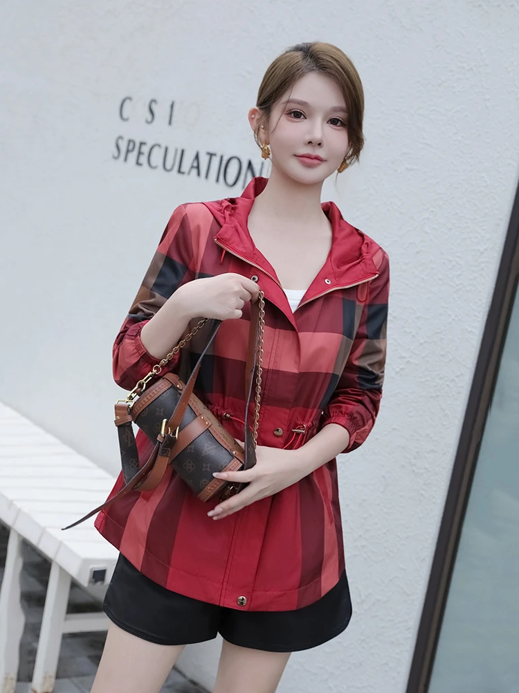 Classic Plaid British Style Women's Jacket Coat Spring Autumn New Arrival Loose Casual Mid-Length Hooded Windbreaker
Classic Plaid British Style Women's Jacket Coat Spring Autumn New Arrival Loose Casual Mid-Length Hooded Windbreaker