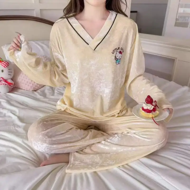 Sanrio Hello Kitty Women Pajama Sets Kawaii Cartoon Autumn and Winter Leisure Long Sleeves Long Pants Keep Warm Homewear New
Sanrio Hello Kitty Women Pajama Sets Kawaii Cartoon Autumn and Winter Leisure Long Sleeves Long Pants Keep Warm Homewear New