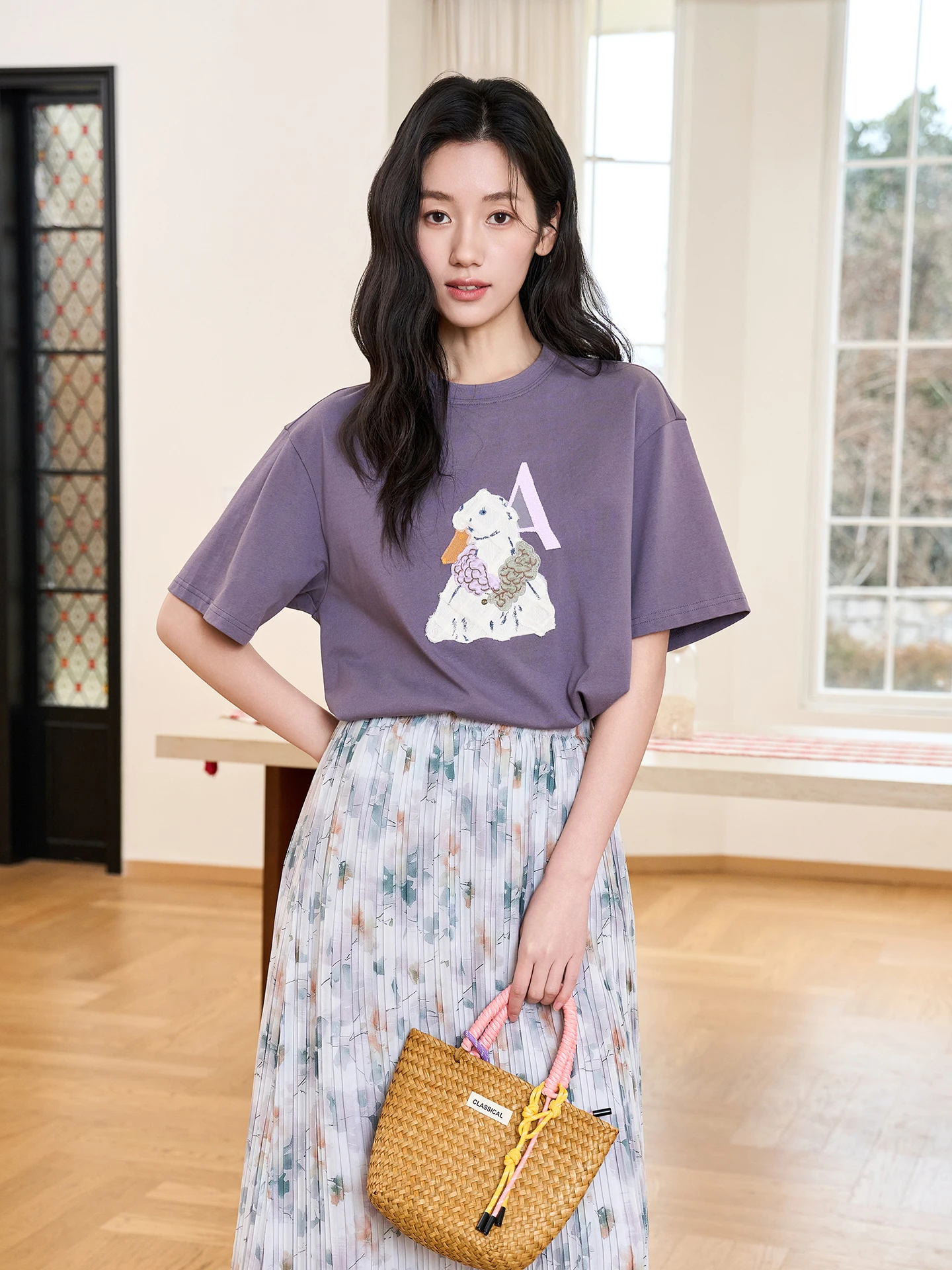 Fay Artistic Women's T-shirt Summer 2026 Loose Fit Creative Patchwork Embroidery Versatile Casual Cotton round Neck Short Sle...
Fay Artistic Women's T-shirt Summer 2026 Loose Fit Creative Patchwork Embroidery Versatile Casual Cotton round Neck Short Sle...