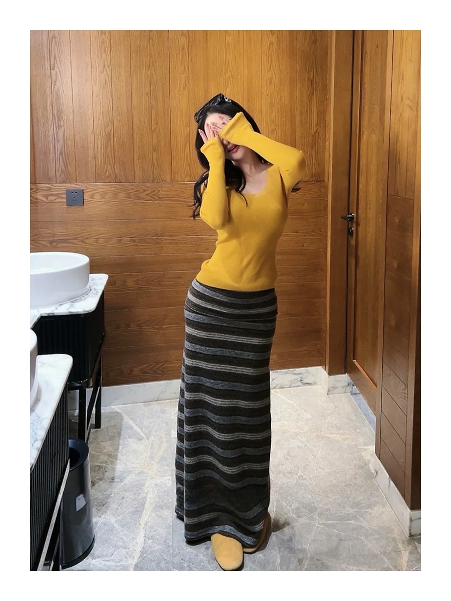 Autumn Winter Wool Blend Knitted Sweater Long Sleeve Large U Neck Soft Cozy Versatile Base Layer Casual Fit Striped Pattern
Autumn Winter Wool Blend Knitted Sweater Long Sleeve Large U Neck Soft Cozy Versatile Base Layer Casual Fit Striped Pattern