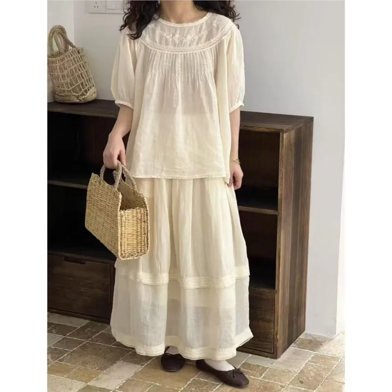 Johnature Summer Ramie Crew Neck Embroidery Vintage Women Tow Pieces Suit New Casual Comfortable Shirt Lace Trim Skirt Sets
Johnature Summer Ramie Crew Neck Embroidery Vintage Women Tow Pieces Suit New Casual Comfortable Shirt Lace Trim Skirt Sets