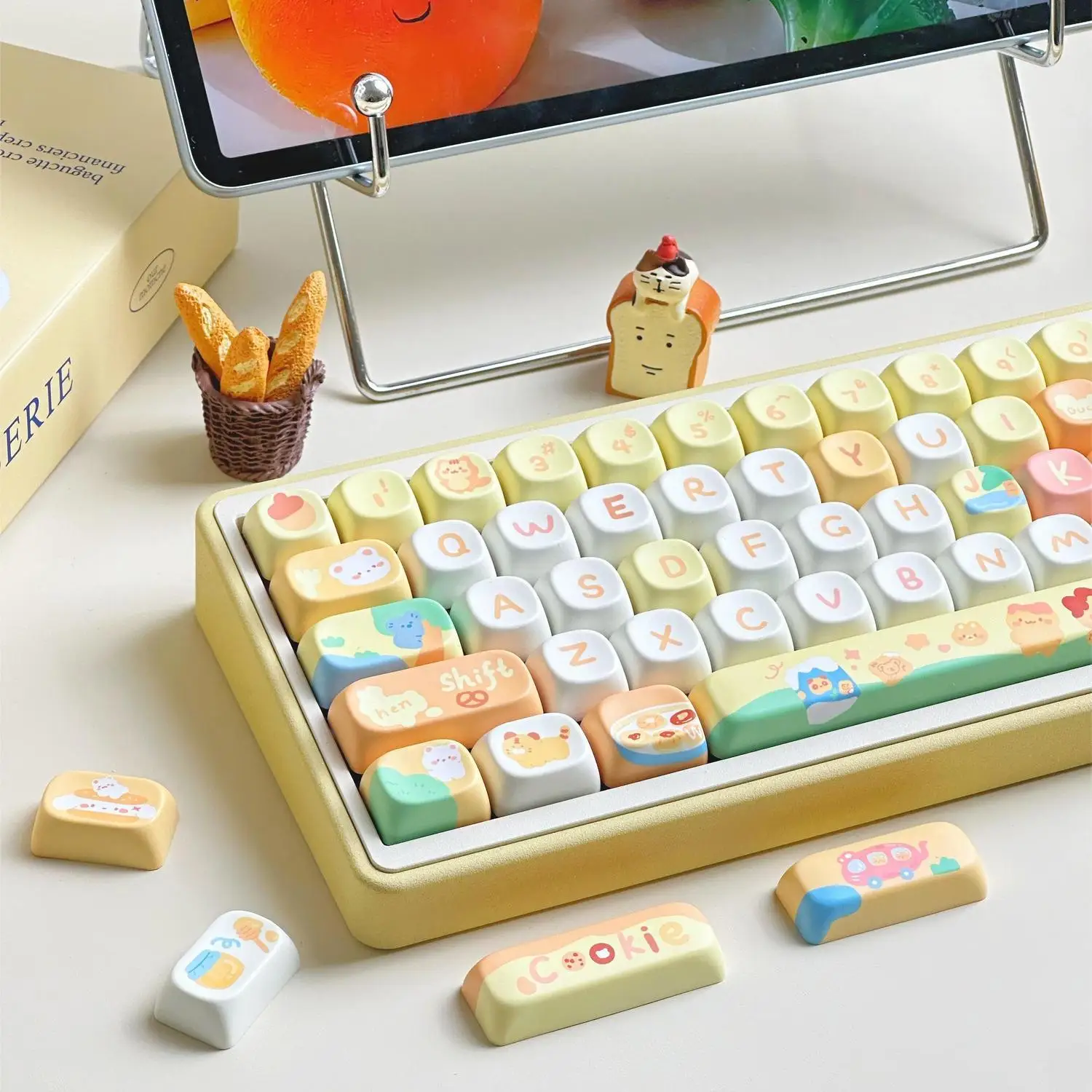 Animal biscuits keycap XOA height PBT material hot increase appearance personality creative cute keycap
Animal biscuits keycap XOA height PBT material hot increase appearance personality creative cute keycap