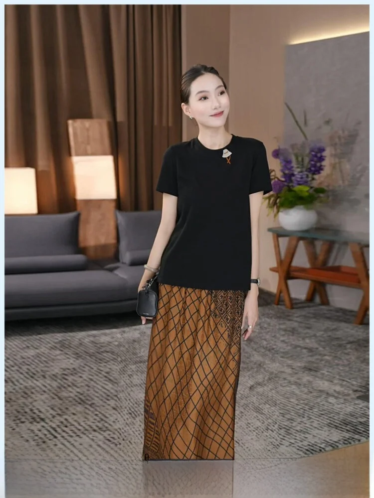 Classic Girls Embroidered Double Tail T-Shirt Draping Q171076p Casual Loose Fit Short Sleeve round Neck Moisture Wicking
Classic Girls Embroidered Double Tail T-Shirt Draping Q171076p Casual Loose Fit Short Sleeve round Neck Moisture Wicking