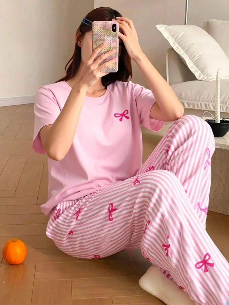 Womens Pink Bow Round Neck Short Sleeve Top And Striped Bowknot Pants Pajama Set Summer Comfortable Sleepwear
Womens Pink Bow Round Neck Short Sleeve Top And Striped Bowknot Pants Pajama Set Summer Comfortable Sleepwear