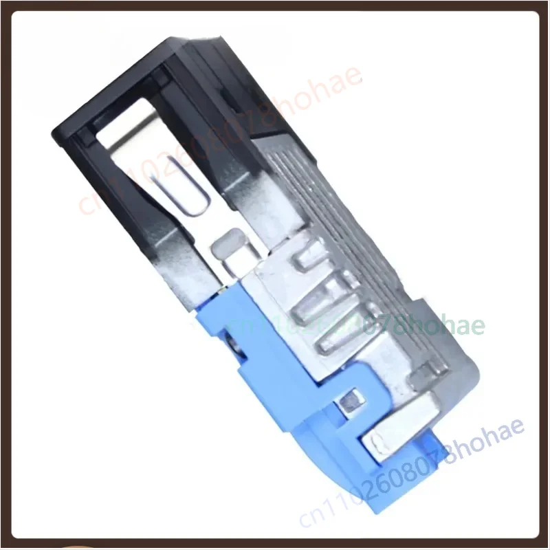 84108711940 84108795242 USB plug socket charger interface for BMW 320 325 330 520 525 530 730 740 X3
84108711940 84108795242 USB plug socket charger interface for BMW 320 325 330 520 525 530 730 740 X3