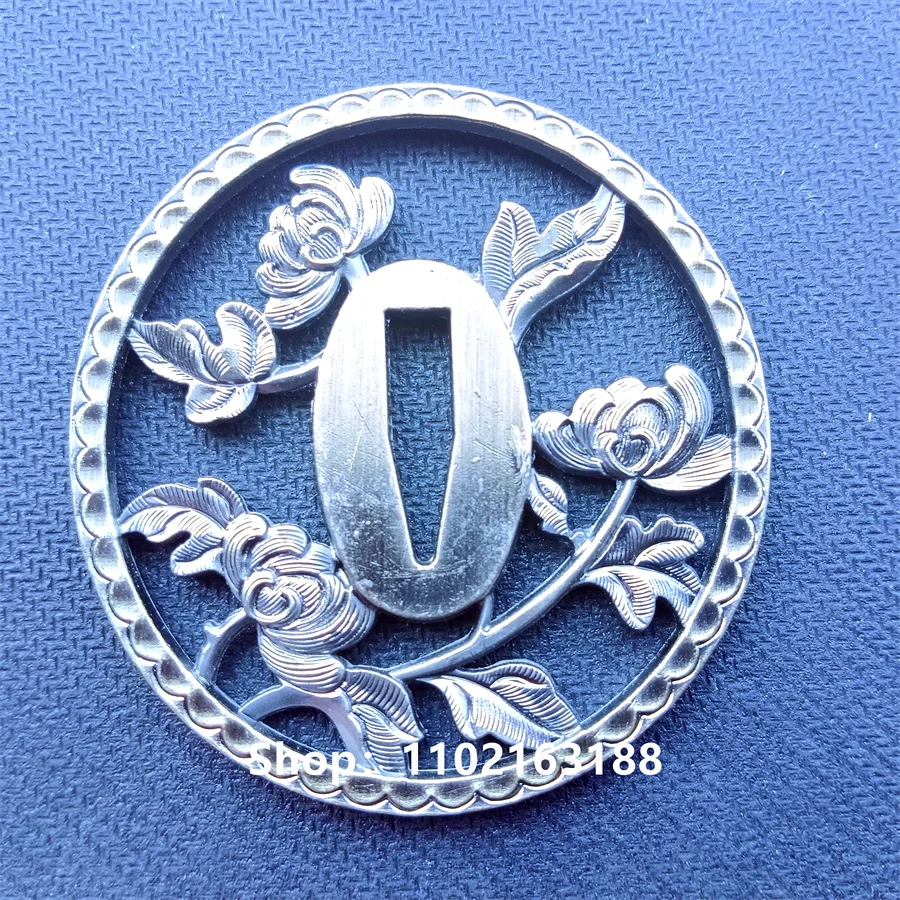 Very Exquisite Alloy Handguard Guard Tsuba For Japanese Real Japan Samurai Katana Sword Fittings New Chrysanthemums Theme
Very Exquisite Alloy Handguard Guard Tsuba For Japanese Real Japan Samurai Katana Sword Fittings New Chrysanthemums Theme