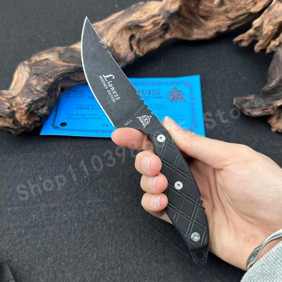 Нож с фиксированным клинком V040, сталь 8Cr13Mov, рукоять G10 — прочный и универсальный, подходит для обеих рук, идеально подходит для кемпинга на природе
Нож с фиксированным клинком V040, сталь 8Cr13Mov, рукоять G10 — прочный и универсальный, подходит для обеих рук, идеально подходит для кемпинга на природе