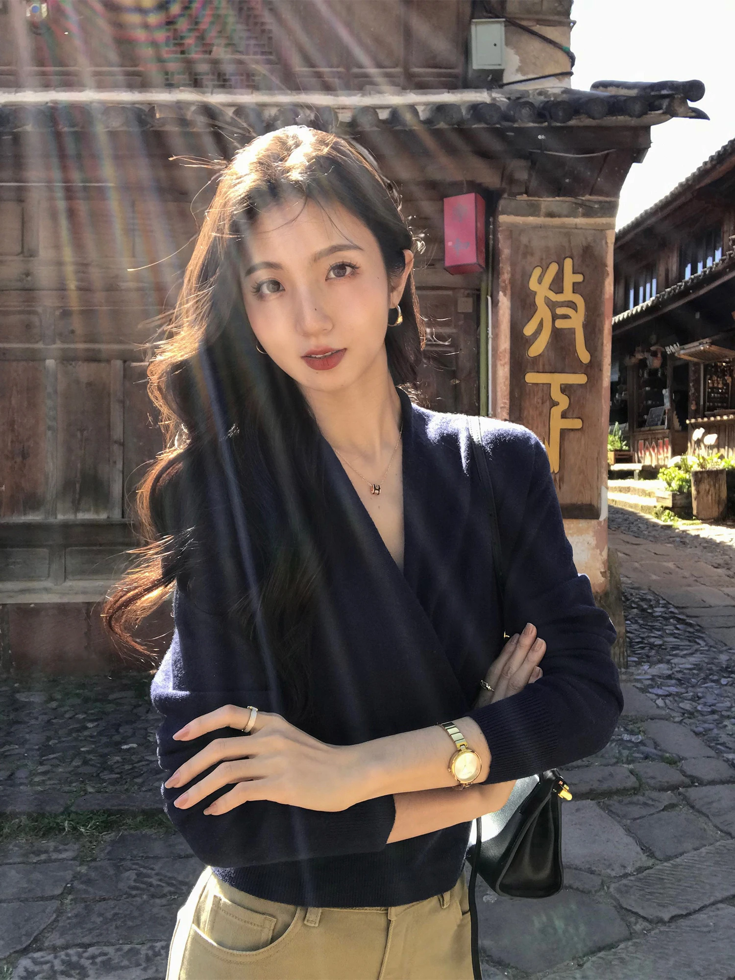 Mulvan коврик V-Ne Long Sve вязаный свитер женский Crossbody Slim Fit внутренняя одежда повседневный Ele Sle шерстяная смесь
Mulvan коврик V-Ne Long Sve вязаный свитер женский Crossbody Slim Fit внутренняя одежда повседневный Ele Sle шерстяная смесь