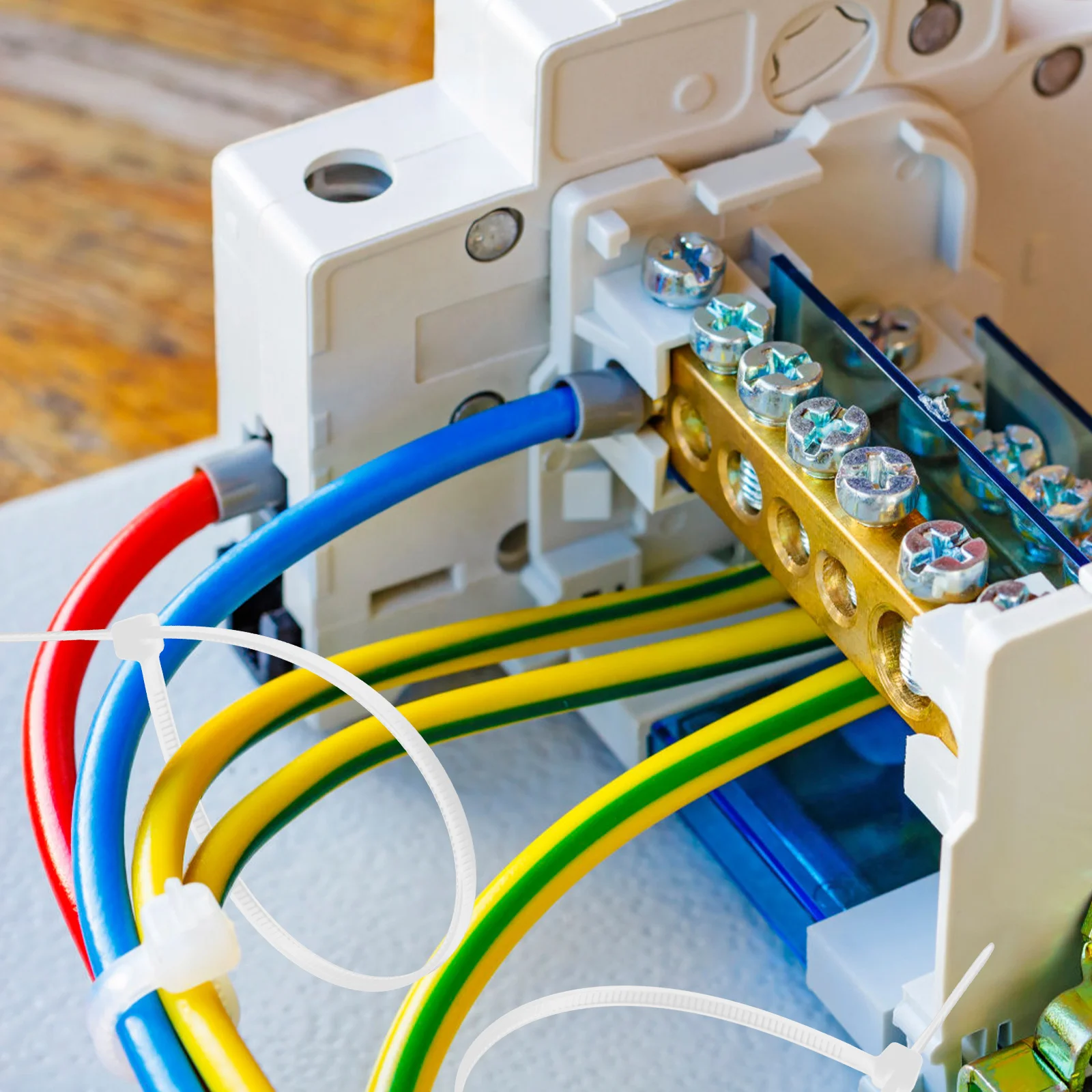 300Pcs Cable Ties Reusable White Zip Ties Wire Organizer for Home Office Garden Cable Fixing Bulk
300Pcs Cable Ties Reusable White Zip Ties Wire Organizer for Home Office Garden Cable Fixing Bulk