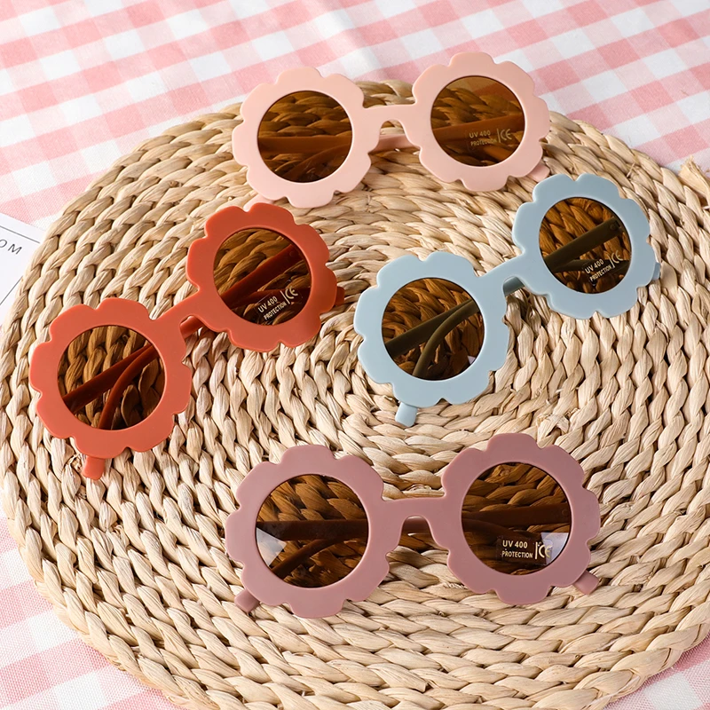 Retro Sun Flower Round Cute Kids Sunglasses Boys Girls UV400 Sun Glasses Lovely Baby Children Outdoor Eye Protection Glasses
Retro Sun Flower Round Cute Kids Sunglasses Boys Girls UV400 Sun Glasses Lovely Baby Children Outdoor Eye Protection Glasses