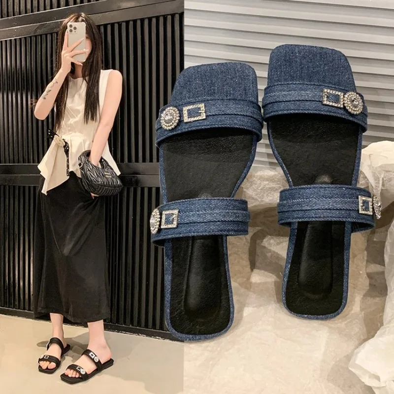 2025 Summer Woman Flat Slippers Woman Metal Buckle Flat Sandals Women Sexy Black Sandals Round Toe Slingback Shoes Plus Size 43
2025 Summer Woman Flat Slippers Woman Metal Buckle Flat Sandals Women Sexy Black Sandals Round Toe Slingback Shoes Plus Size 43