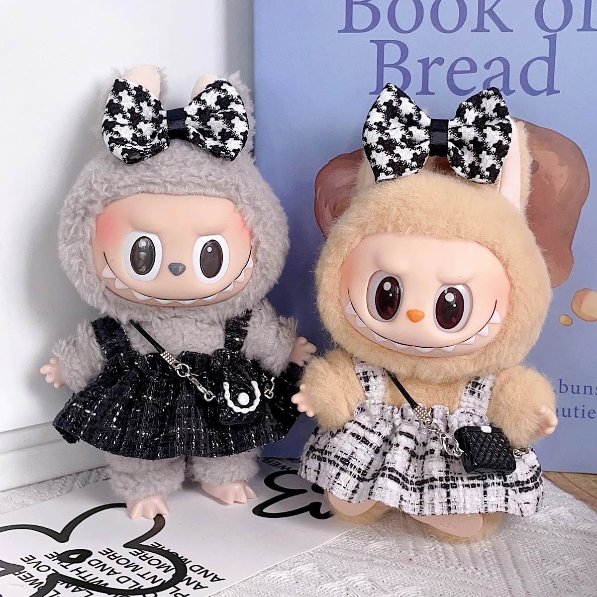 For 15/17cm Labubu Mini Dolls Clothing Black and White Plaid Dress Set Labubu V1 V2 Doll Clothes Designer Outfit Accessories
For 15/17cm Labubu Mini Dolls Clothing Black and White Plaid Dress Set Labubu V1 V2 Doll Clothes Designer Outfit Accessories