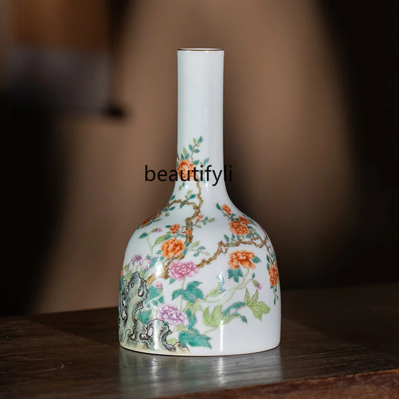 Jingdezhen ceramic vase ornament Chinese style living room study tea room decoration
Jingdezhen ceramic vase ornament Chinese style living room study tea room decoration