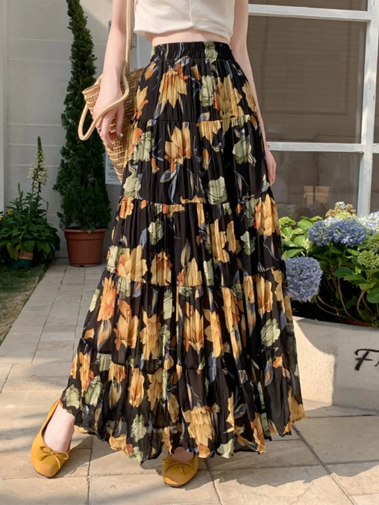 2025 New Retro Elegant Pleated Chiffon Floral Long Skirt For Women Spring Summer High Waist Slimming Big Swing Umbrella Skirt
2025 New Retro Elegant Pleated Chiffon Floral Long Skirt For Women Spring Summer High Waist Slimming Big Swing Umbrella Skirt