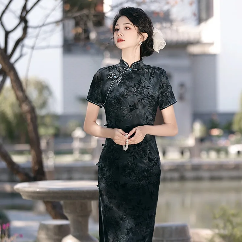 Новинка 2024, черное облегающее элегантное молодежное платье Qipao в улучшенном китайском стиле ретро
Новинка 2024, черное облегающее элегантное молодежное платье Qipao в улучшенном китайском стиле ретро