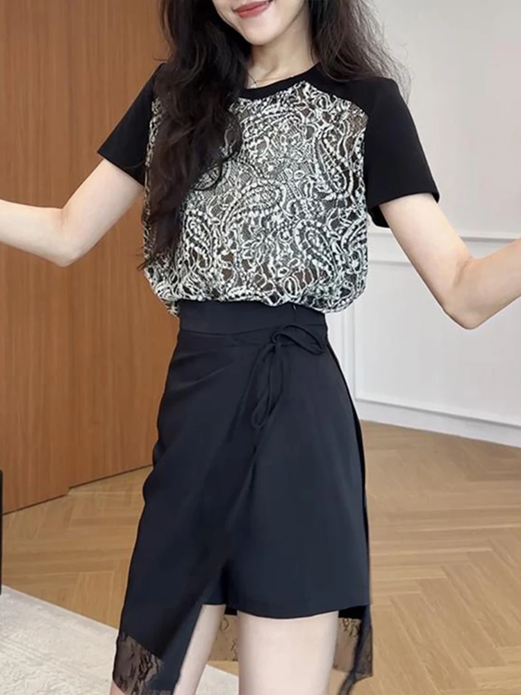 Retro Hong Kong Style Short Sleeve T-Shirt And Skort Set for Women Summer 2026 Hooked Floral Splicing Color Block Asymmetrical
Retro Hong Kong Style Short Sleeve T-Shirt And Skort Set for Women Summer 2026 Hooked Floral Splicing Color Block Asymmetrical