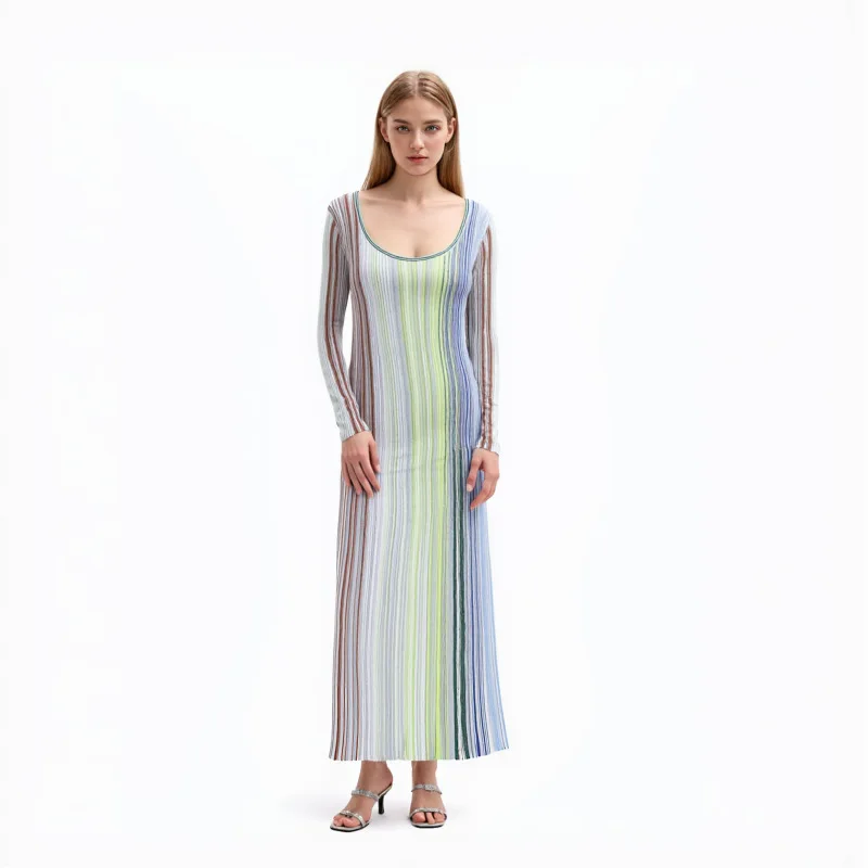 High Quality Autumn and Winter Elegant Round Neck Long Sleeve Gold and Silver Thread Striped Pullover Knitted Dress
High Quality Autumn and Winter Elegant Round Neck Long Sleeve Gold and Silver Thread Striped Pullover Knitted Dress
