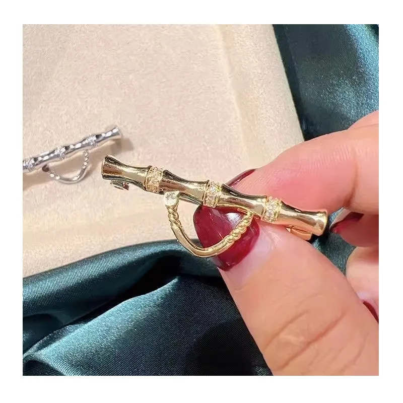 Bamboo Brooch Pendant Universal Buckle Female National Style Opening Can Replace Versatile Corsage Artifact Brooch Accessories A
Bamboo Brooch Pendant Universal Buckle Female National Style Opening Can Replace Versatile Corsage Artifact Brooch Accessories A