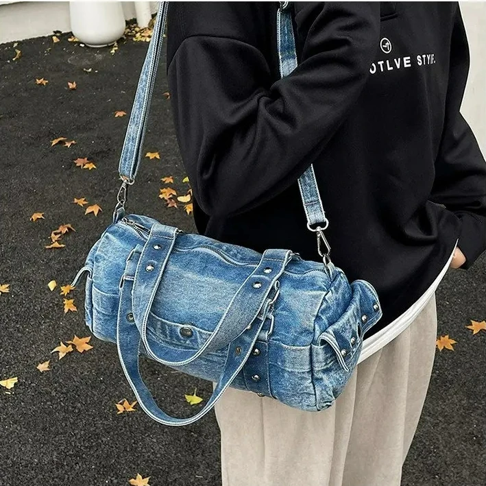 2026 New Washed Denim Large Capacity Textured Versatile Rivet Crossbody Bag Fashion Shoulder Bag Handheld Women's Bag
2026 New Washed Denim Large Capacity Textured Versatile Rivet Crossbody Bag Fashion Shoulder Bag Handheld Women's Bag
