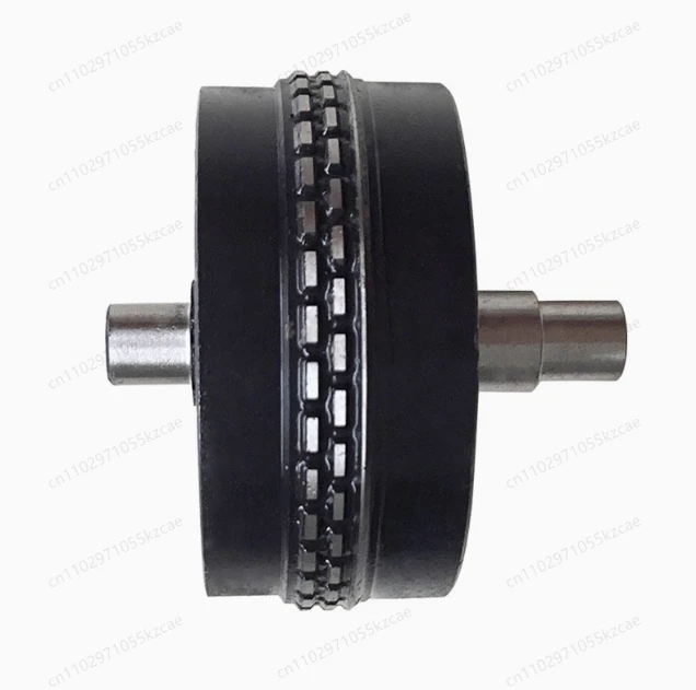 Машина для изготовления нетканого материала: тиснение, резка кромок, шитье и запечатывание с помощью формы для прижимного валика.
Машина для изготовления нетканого материала: тиснение, резка кромок, шитье и запечатывание с помощью формы для прижимного валика.