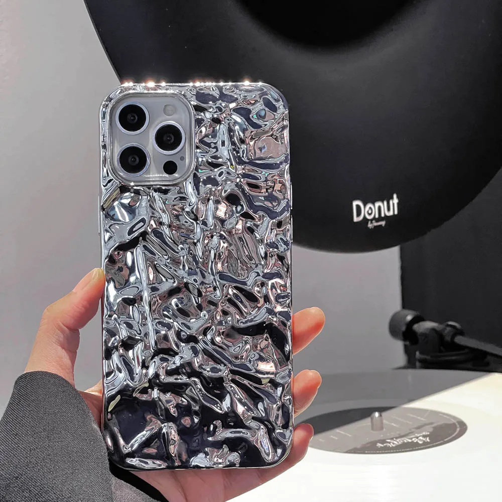 Luxury Silver Tin Foil Pleats Phone Case For iPhone 13 15 Pro Max 14 11 12 Pro Max XR X XS 7 8 15 Plus 14pro Wrinkle Soft Cover
Luxury Silver Tin Foil Pleats Phone Case For iPhone 13 15 Pro Max 14 11 12 Pro Max XR X XS 7 8 15 Plus 14pro Wrinkle Soft Cover
