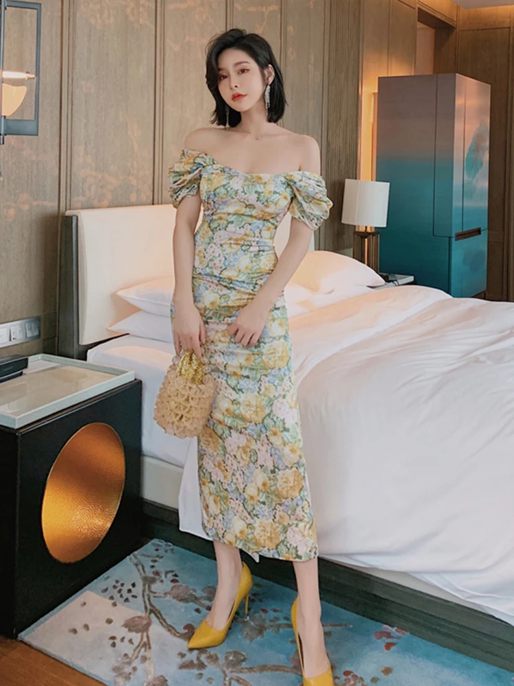 new arrival fashion retro dress women elegant summer vintage puff sleeve beach temperament fresh print party pencil long dress
new arrival fashion retro dress women elegant summer vintage puff sleeve beach temperament fresh print party pencil long dress