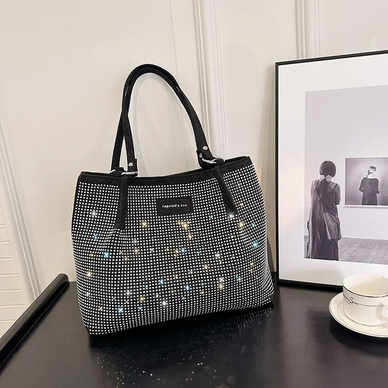 Women's Tote Bag PU Zipper Car Sewing Solid Color Casual New Fashion Trend Large Capacity Women's Tote Bag Free Shipping
Women's Tote Bag PU Zipper Car Sewing Solid Color Casual New Fashion Trend Large Capacity Women's Tote Bag Free Shipping