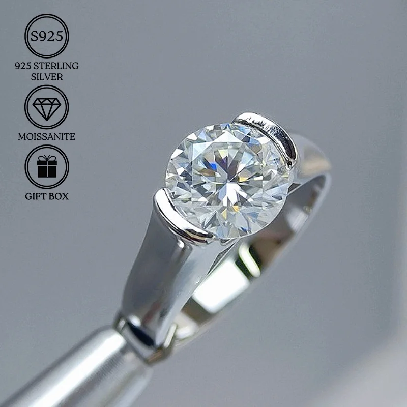 1pc 2Carat 925 Sterling Silver Moissanite Engagement and Wedding Rings, A Gift for Special Days, A Gift Full of Deep Affection.
1pc 2Carat 925 Sterling Silver Moissanite Engagement and Wedding Rings, A Gift for Special Days, A Gift Full of Deep Affection.