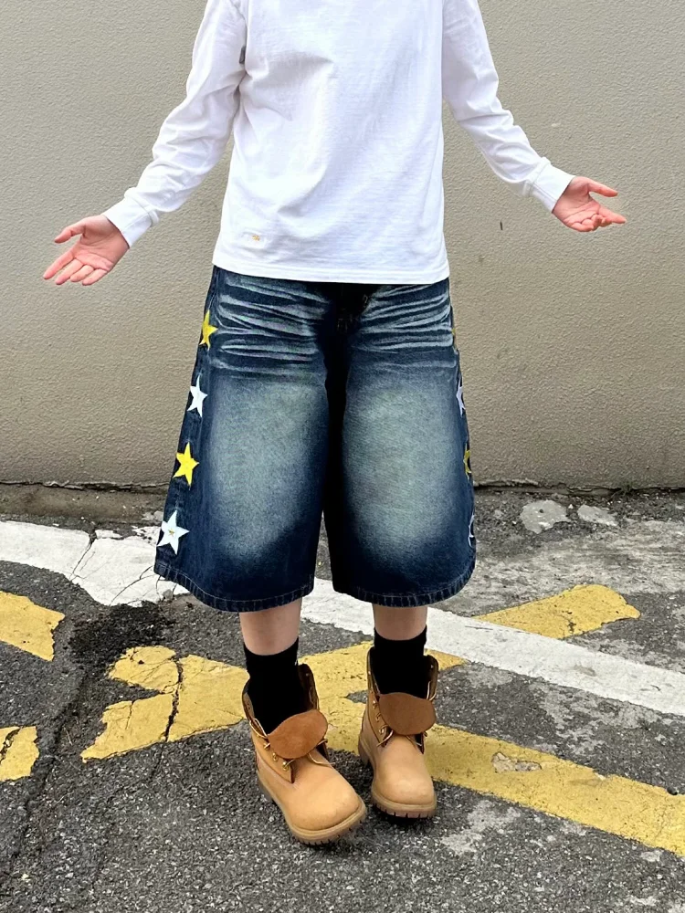 Retro American Large Size Embroidered Star Wide Leg Denim Jeans Casual Loose Women's Shorts Seven-Foot Pants Lazy Versatile S...
Retro American Large Size Embroidered Star Wide Leg Denim Jeans Casual Loose Women's Shorts Seven-Foot Pants Lazy Versatile S...