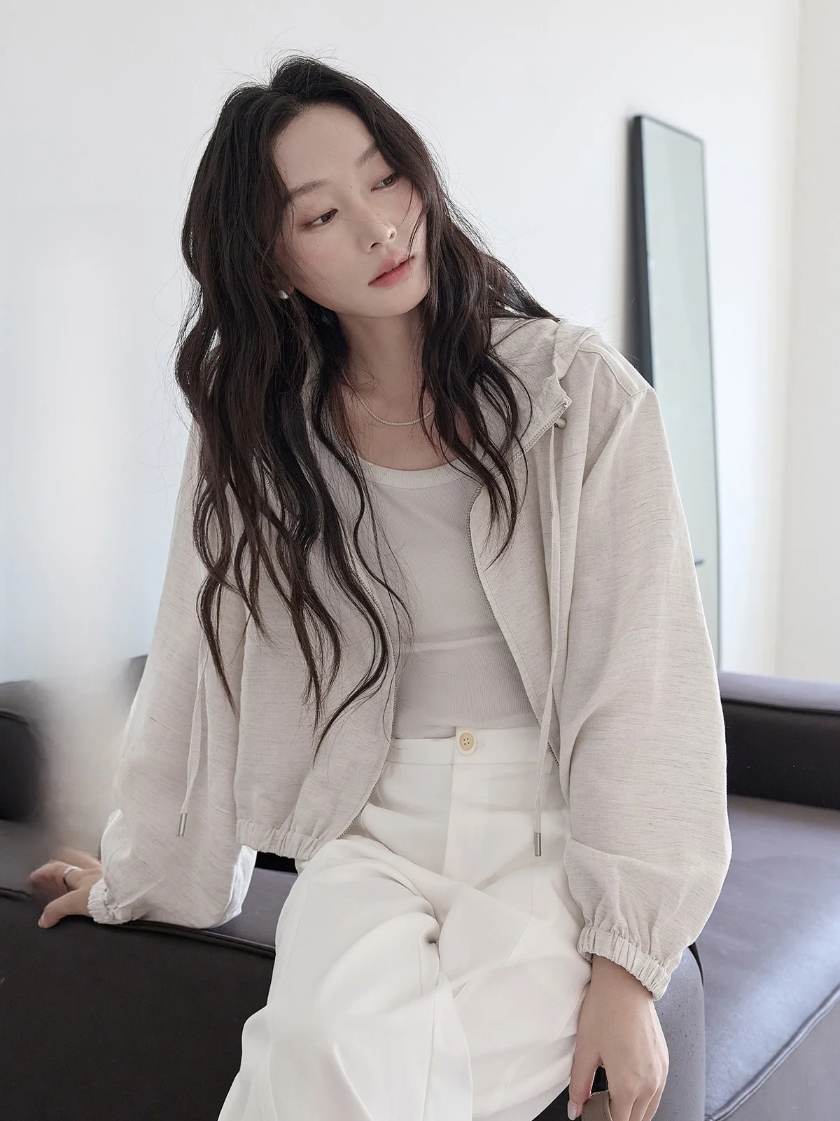 HuiXi Casual Hooded Jaet Women's ort Sle Spring 2026 New ular Design Versatile Top Zipper Closure Color
HuiXi Casual Hooded Jaet Women's ort Sle Spring 2026 New ular Design Versatile Top Zipper Closure Color