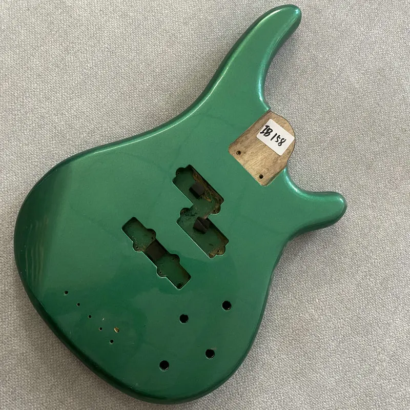 IB158 Metallic Green Color 4 or 5 String Electric Bass Body Solid Wood PJB Pickups Replace Active Pickups DIY Part
IB158 Metallic Green Color 4 or 5 String Electric Bass Body Solid Wood PJB Pickups Replace Active Pickups DIY Part