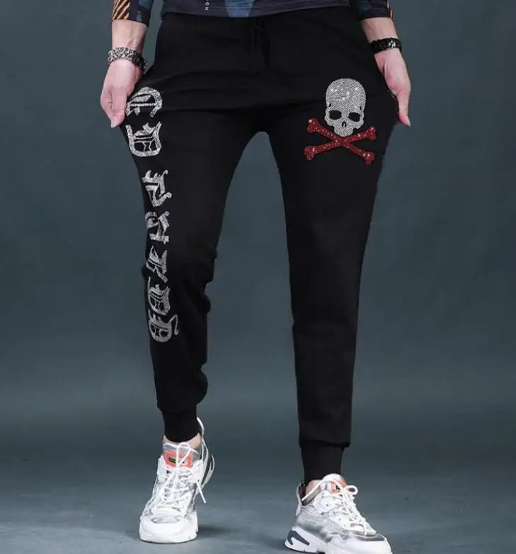 Man Running Rhinestone Training Slim Trousers Male Fitness Sports Pants Men Cotton Jogger Sweatpants Autumn Winter
Man Running Rhinestone Training Slim Trousers Male Fitness Sports Pants Men Cotton Jogger Sweatpants Autumn Winter