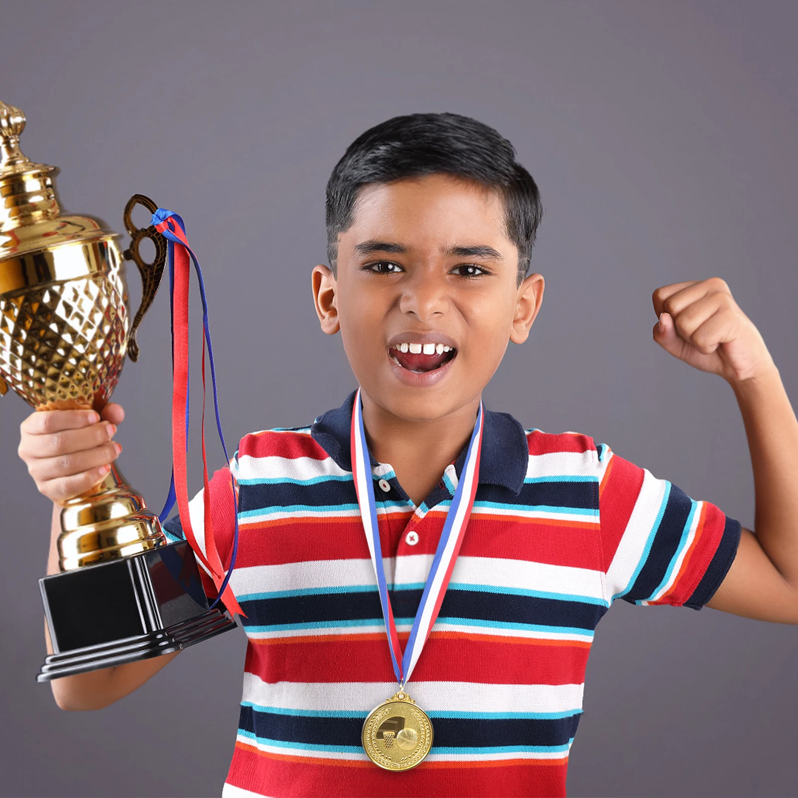 3pcs Basketball Zinc Alloy Metal Awards School Competition Gold Silver Bronze Set Decoration Athletic Trophy
3pcs Basketball Zinc Alloy Metal Awards School Competition Gold Silver Bronze Set Decoration Athletic Trophy