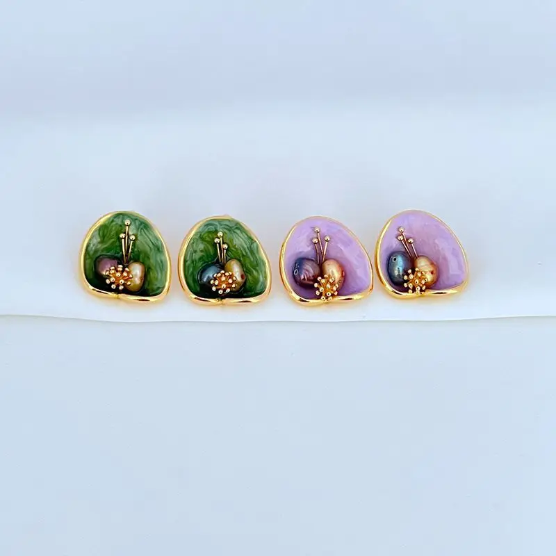 New Fashion Creative Fun Enamel Dripping Glaze ColorsNatural Freshwater Pearl Inlaid Snail Female Exquisite Earstuds Jewelry
New Fashion Creative Fun Enamel Dripping Glaze ColorsNatural Freshwater Pearl Inlaid Snail Female Exquisite Earstuds Jewelry