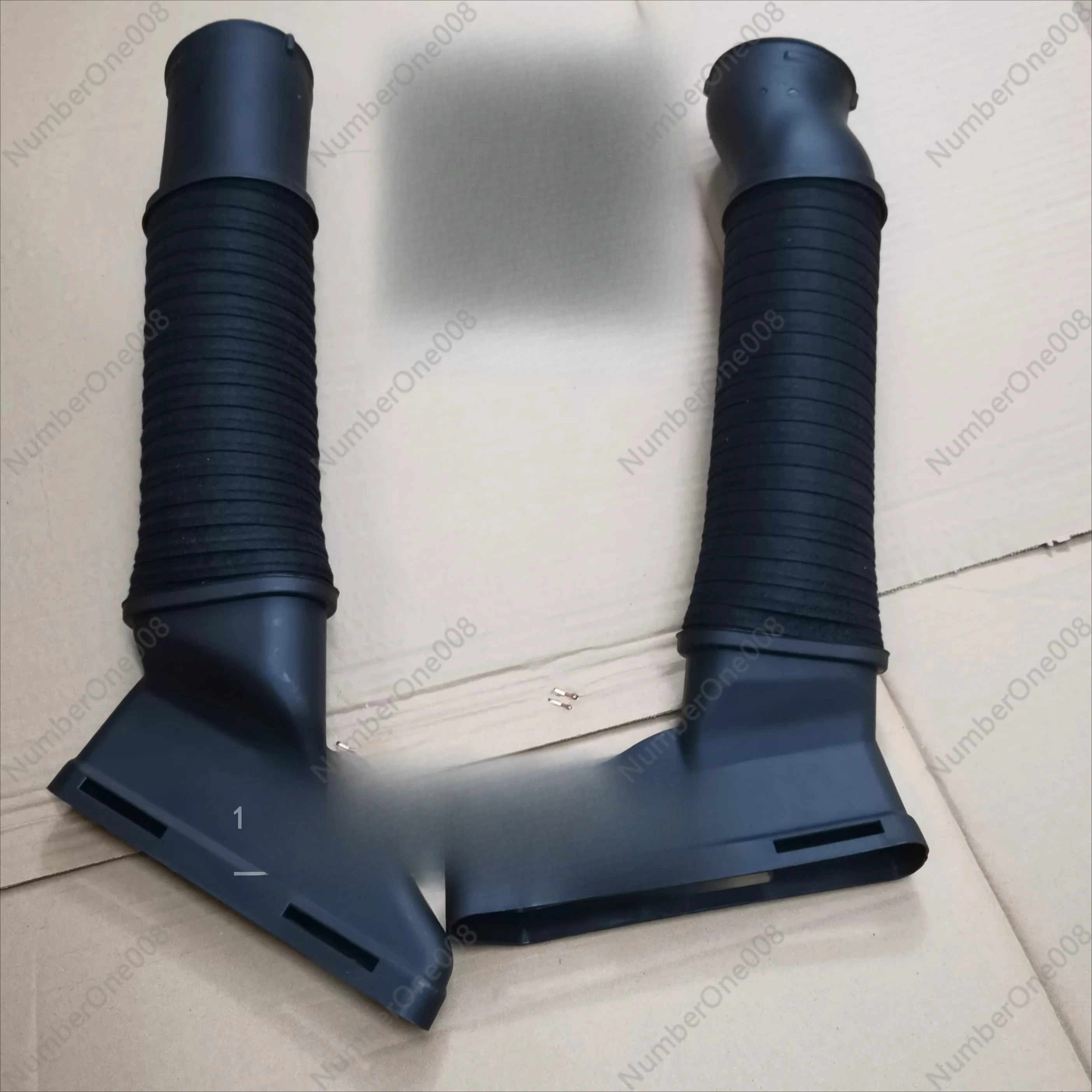 Left/ Right Air Intake Hoses For Mercedes-Benz W222 S350 S320 S300 S500 S63 2015-2022 Air Inlet Duct 
Left/ Right Air Intake Hoses For Mercedes-Benz W222 S350 S320 S300 S500 S63 2015-2022 Air Inlet Duct