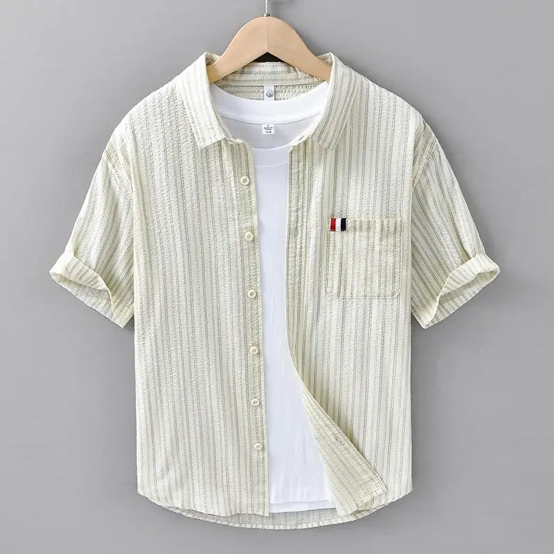 Men's Striped Short Sleeve Shirt Youth Top Thin Material Deformable Pocket Design Summer Fashion Casual Inner Wear
Men's Striped Short Sleeve Shirt Youth Top Thin Material Deformable Pocket Design Summer Fashion Casual Inner Wear