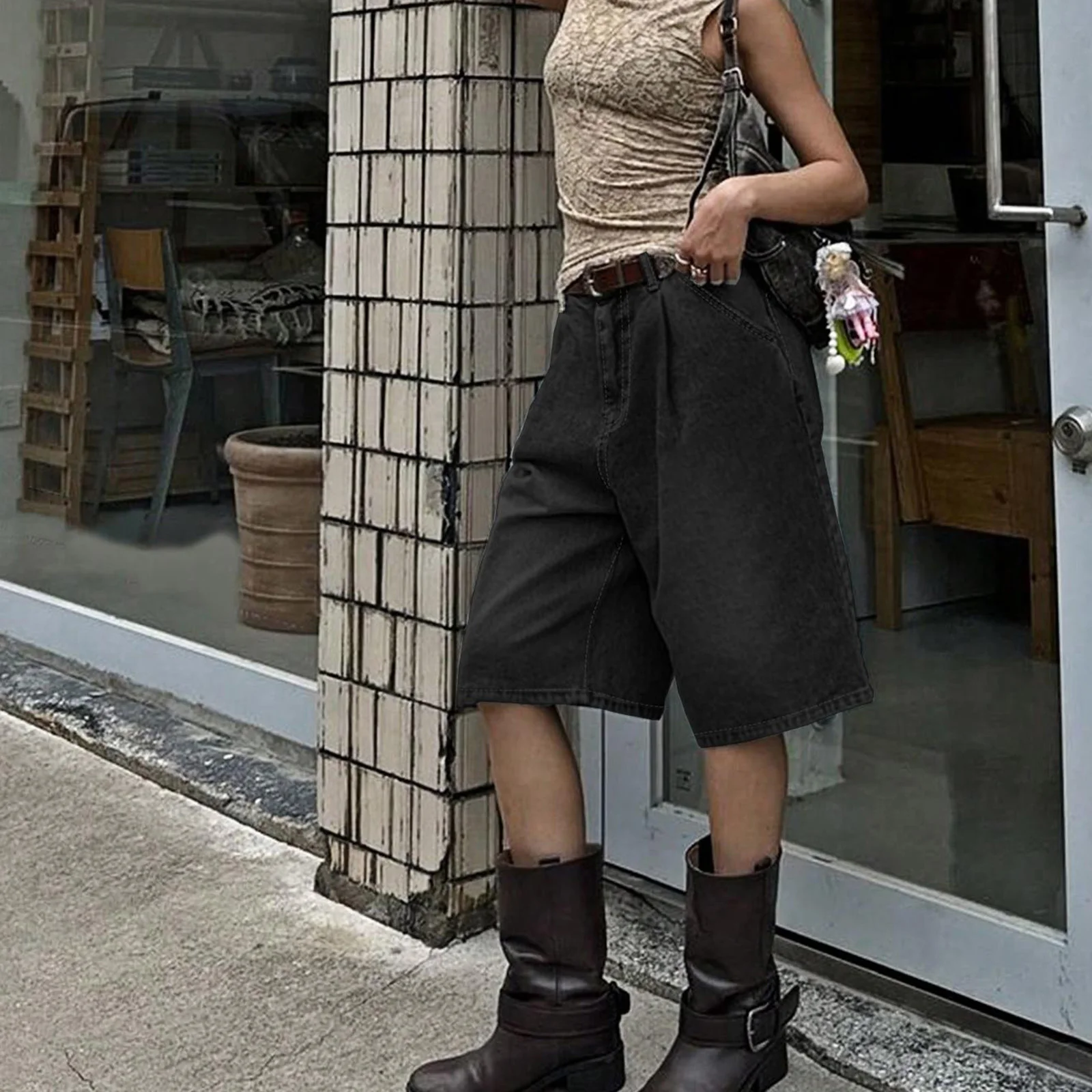 Combhasaki Women Y2K Wide Leg Denim Shorts Vintage Knee Length Short Pants Loose Summer Casual Jeans with Pockets Streetwear
Combhasaki Women Y2K Wide Leg Denim Shorts Vintage Knee Length Short Pants Loose Summer Casual Jeans with Pockets Streetwear